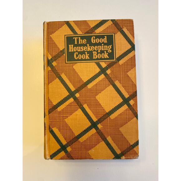 Vintage Other - The Good Housekeeping Vintage Collectable Hardcover Cookbook 1942 Edition